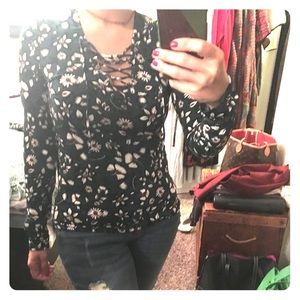 Floral and flirty top ❤️
